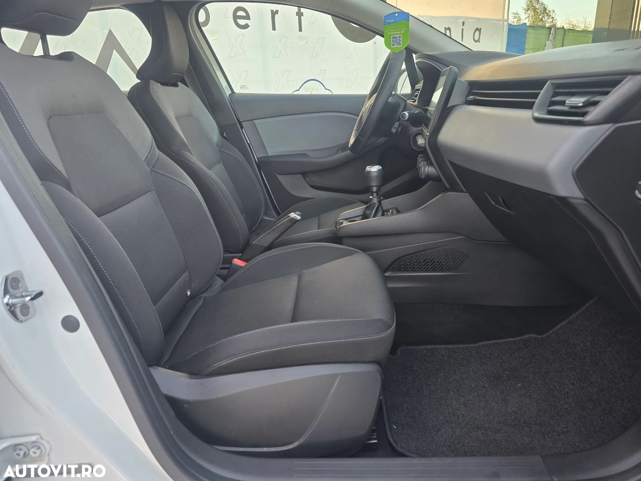 Renault Clio BLUE dCi 85 BUSINESS EDITION - 9