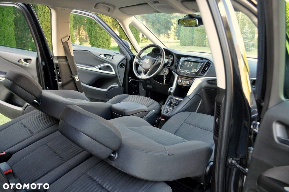 Opel Zafira - 23