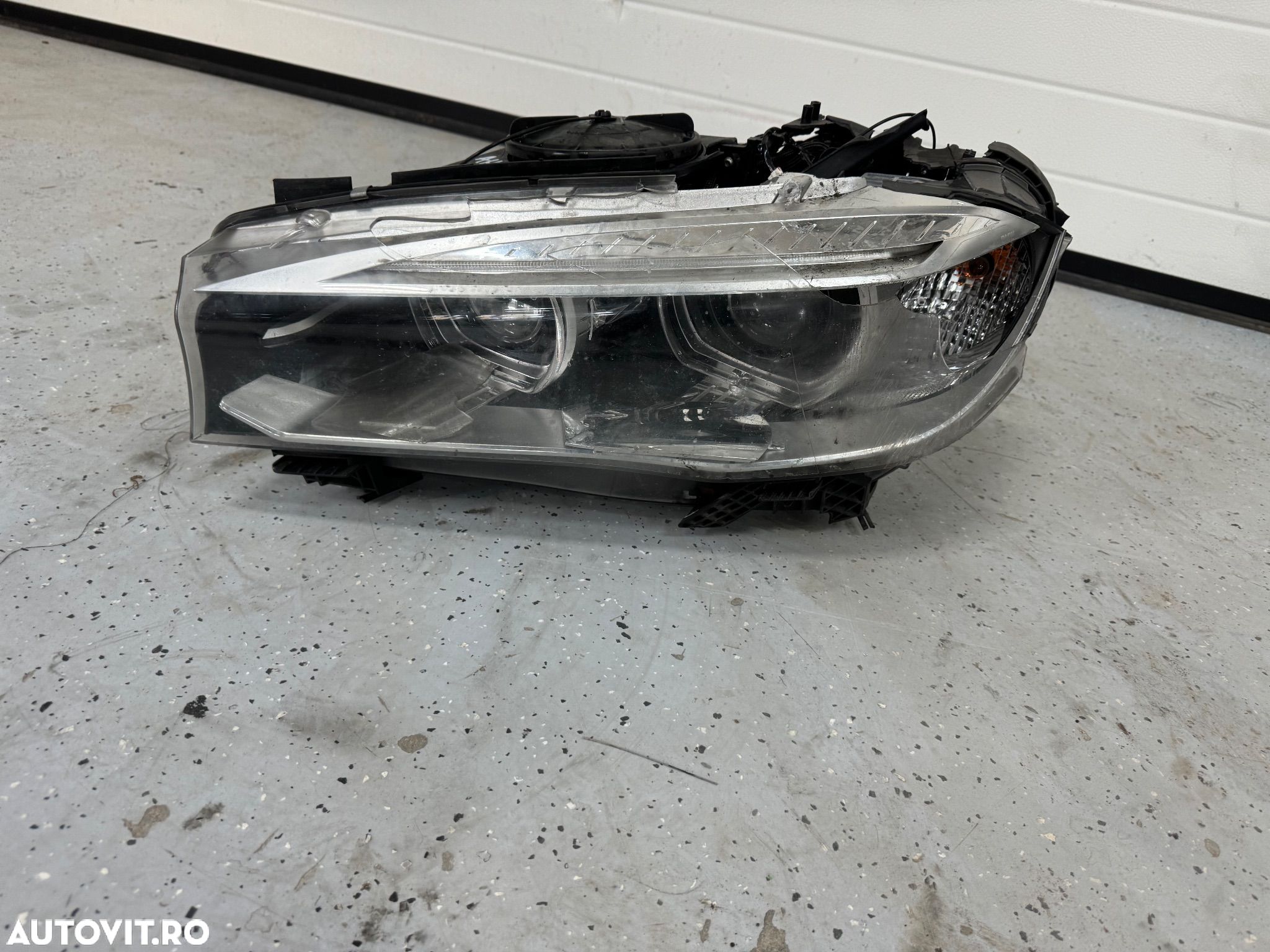 Far bi xenon adaptiv bmw x5 f15 x6 f16(cu defect) - 1