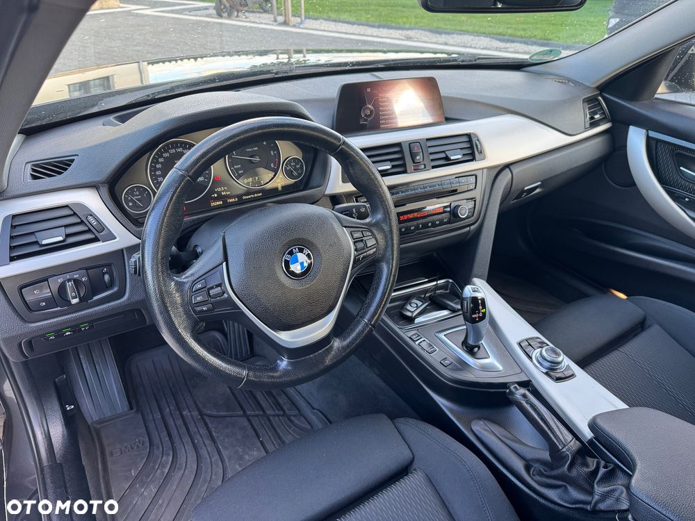 BMW Seria 3 318d Sport Line - 17