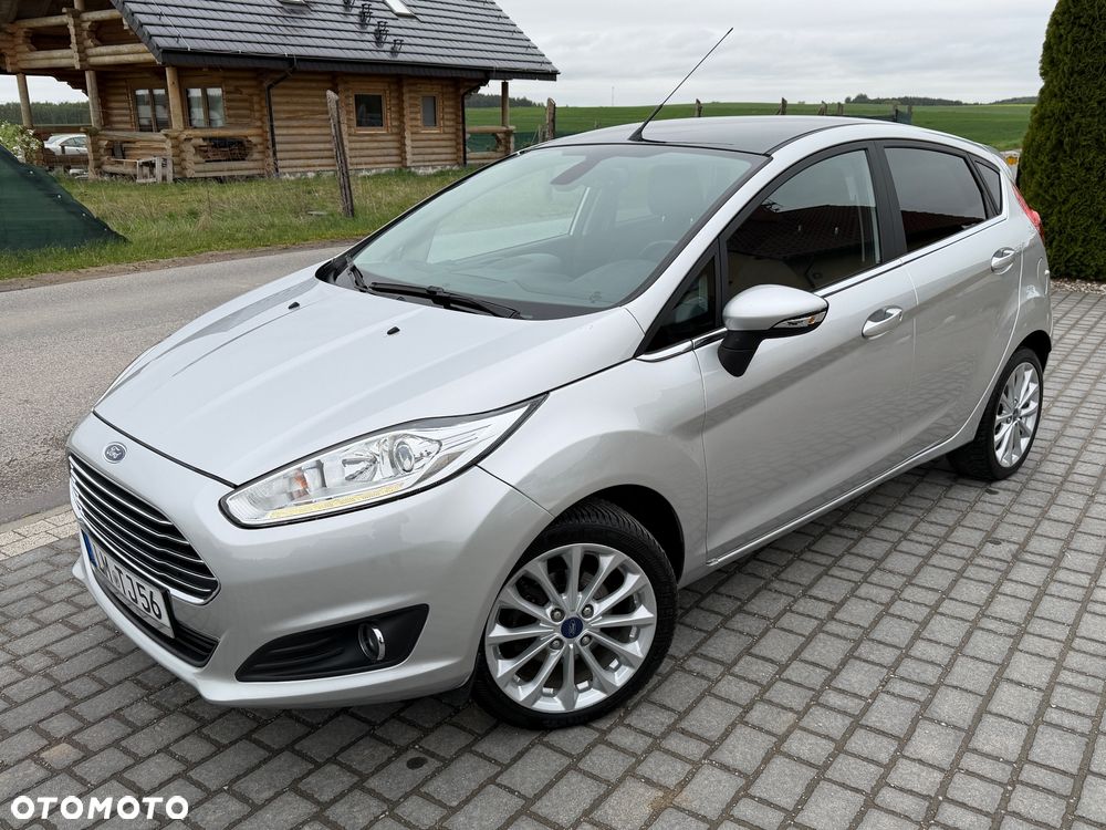 Ford Fiesta 1.0 EcoBoost S&S TITANIUM - 25