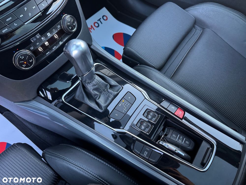 Peugeot 508 BlueHDi FAP 180 Automatik Stop&Start Allure - 24