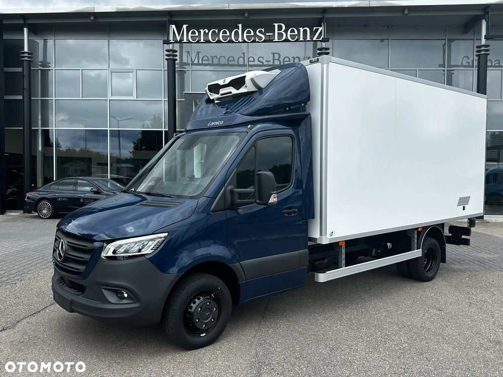 Mercedes-Benz Sprinter - 2