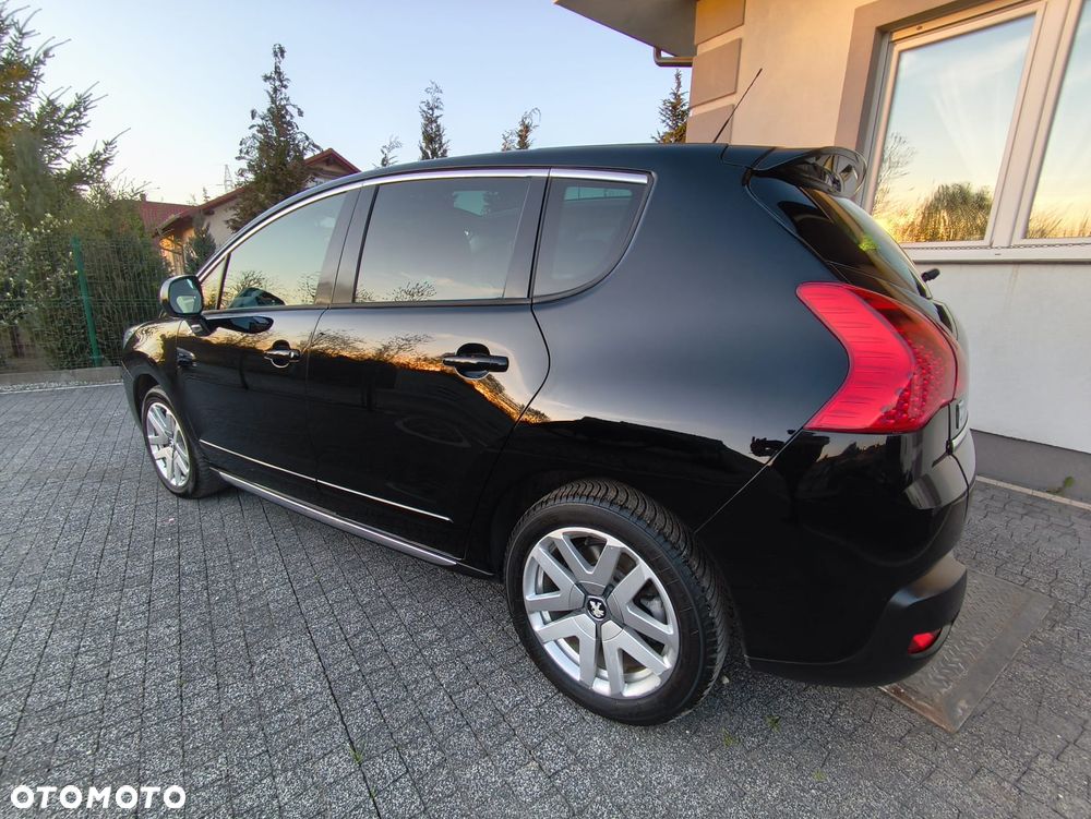 Peugeot 3008 HDi FAP 165 Automatik Allure - 3