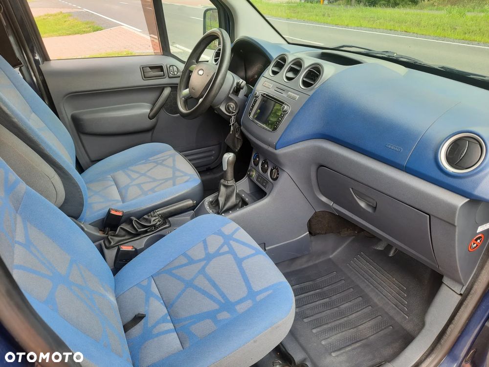 Ford Transit Connect - 9
