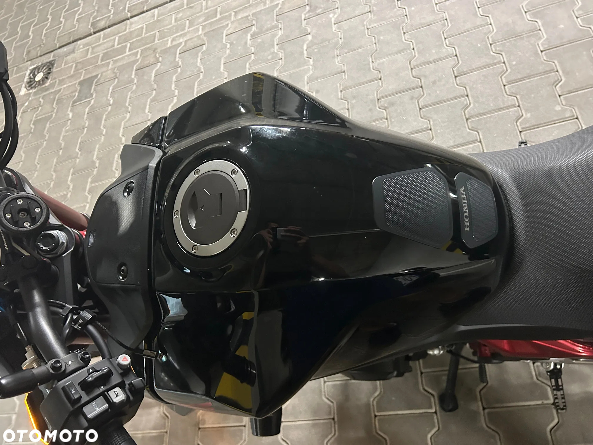 Honda CB - 9