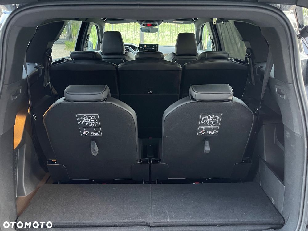 Peugeot 5008 1.6 PureTech GT Pack S&S EAT8 - 17