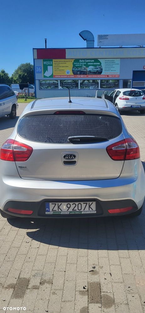 Kia Rio - 1