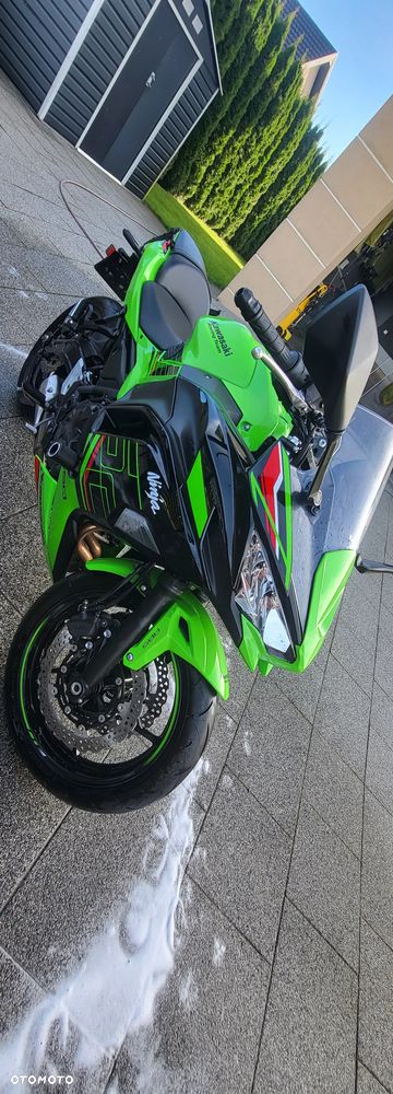 Kawasaki Ninja - 4