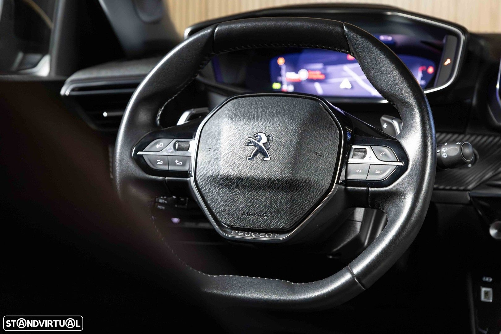 Peugeot 2008 1.2 PureTech Allure Pack EAT8 - 18