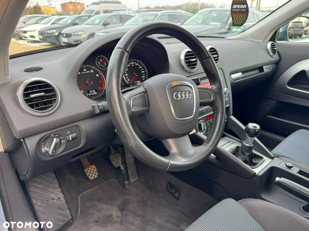 Audi A3 Sportback - 13