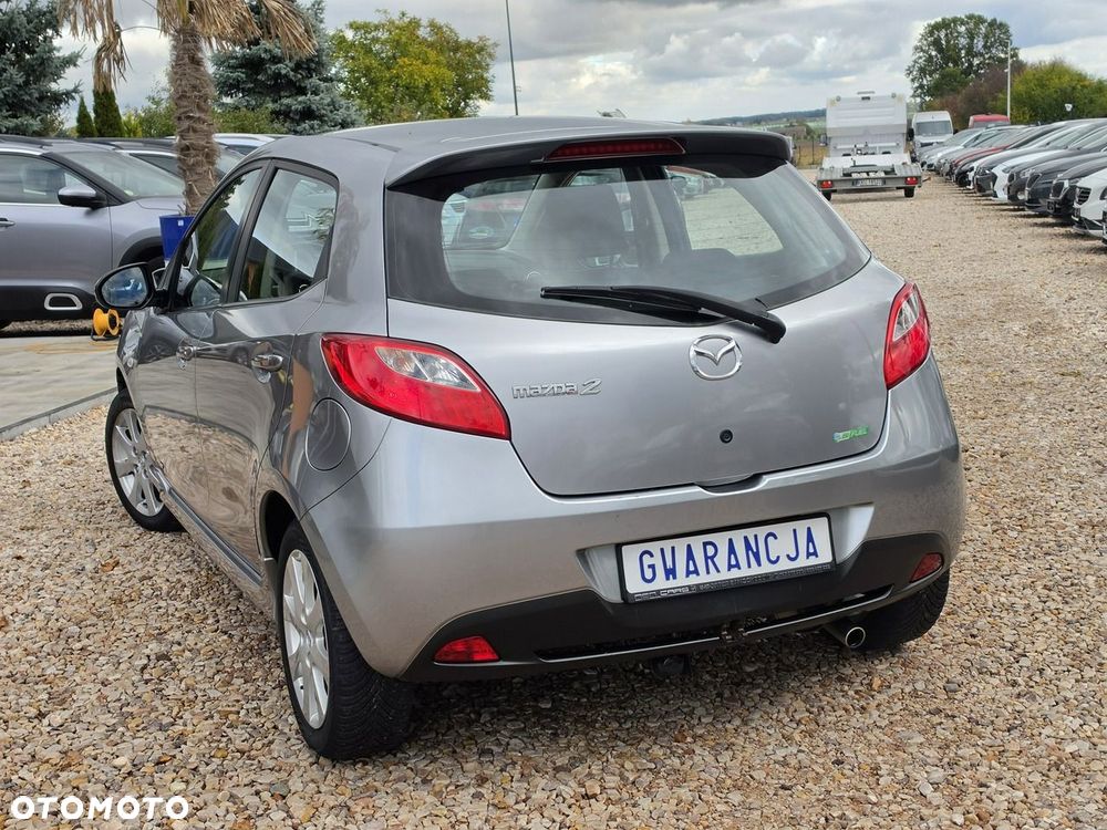 Mazda 2 - 13