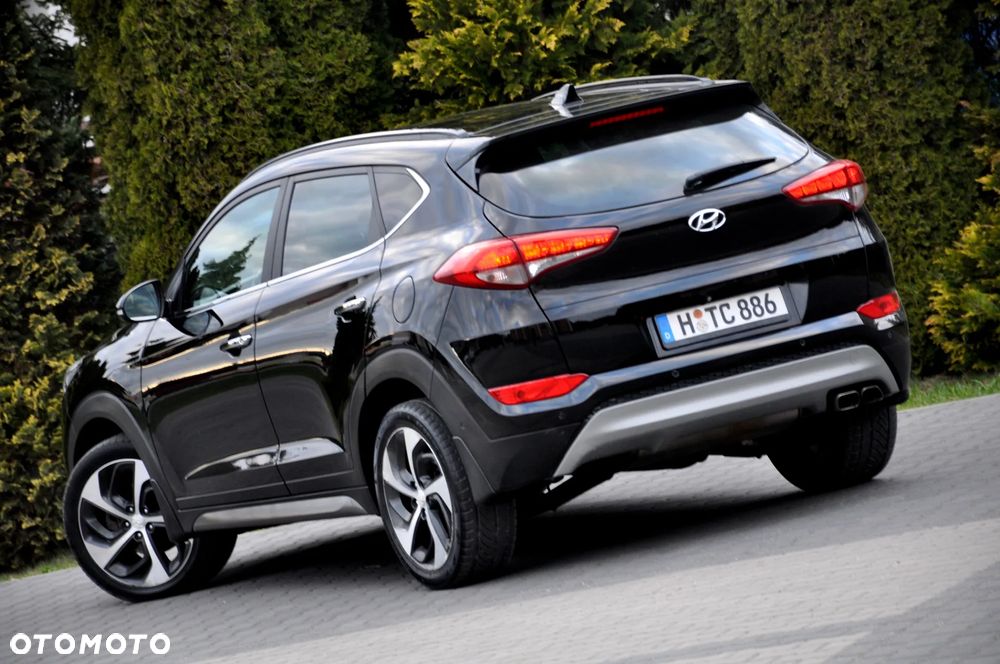 Hyundai Tucson 2.0 CRDI 4WD Automatik Premium - 22