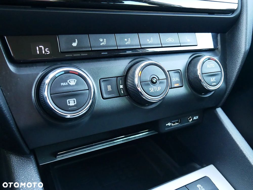 Skoda Octavia 1.6 TDI Green tec 4x4 Elegance - 16