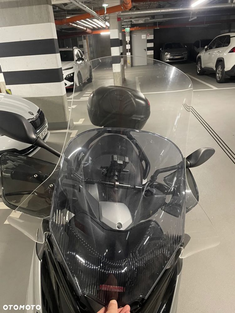 Yamaha X-max - 9