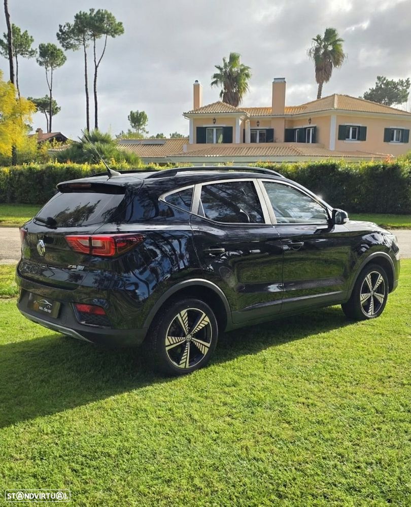 MG ZS EV 44.5 kWh Luxury - 6