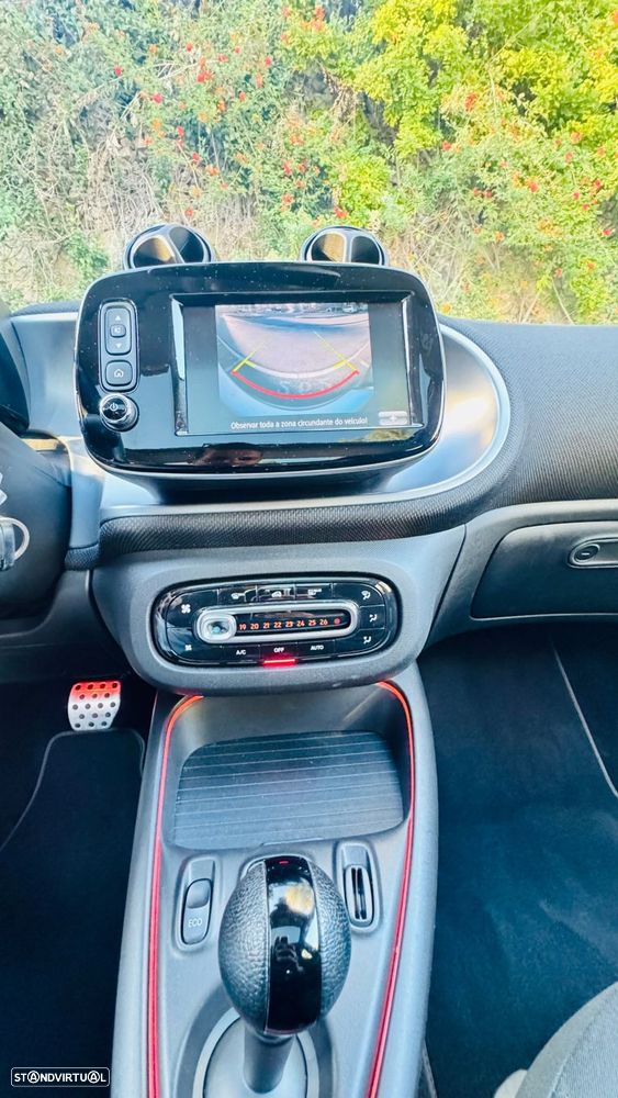 Smart ForFour EQ pulse - 19