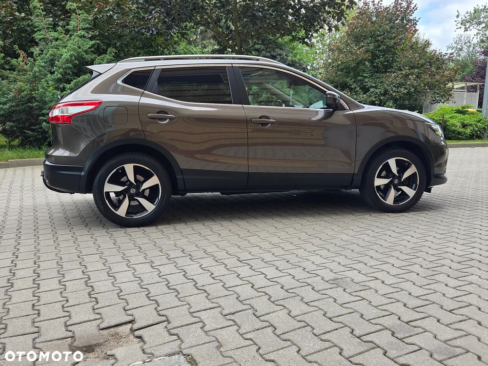 Nissan Qashqai 1.6 DIG-T 360 - 3