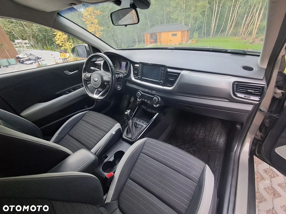 Kia Stonic 1.4 L - 12