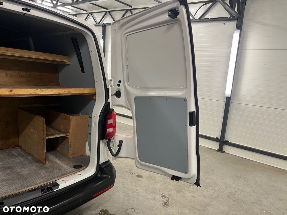 Volkswagen Transporter - 20