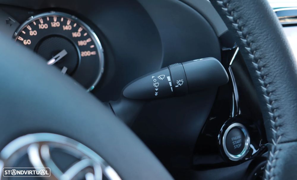 Toyota Hilux 2.4 D-4D 4WD CD CH Aut. - 27