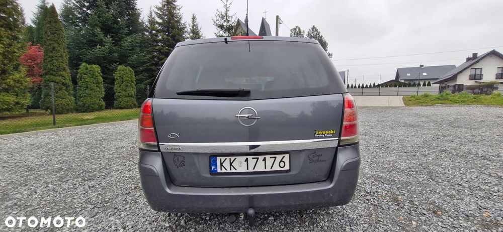 Opel Zafira - 8