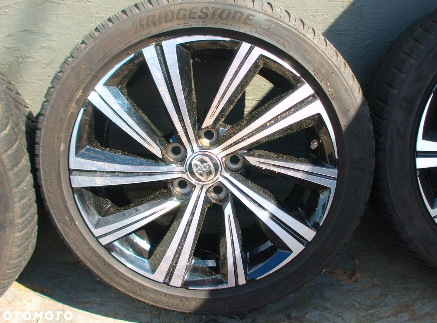 Toyota Corolla E21 Koła z oponami Alufelgi Zimowe 225/45/17 Bridgestone - 4