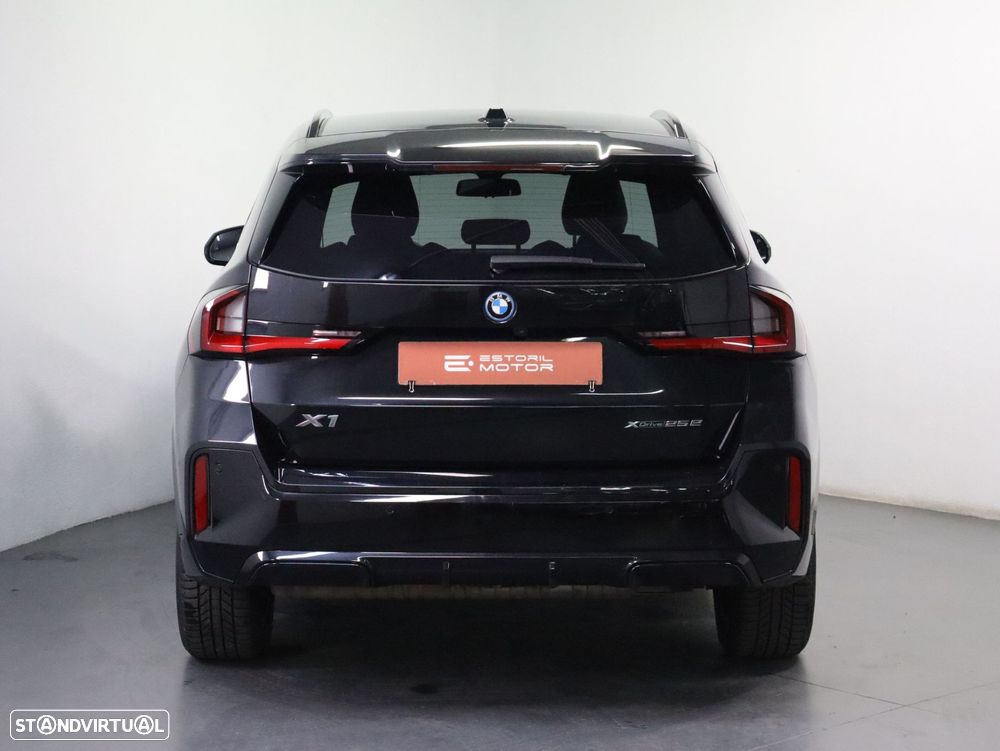 BMW X1 xDrive25e Pack Desportivo M - 4