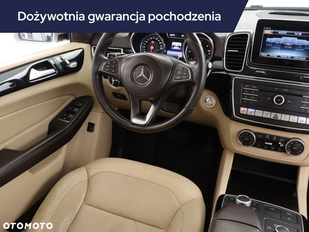Mercedes-Benz GLS - 9
