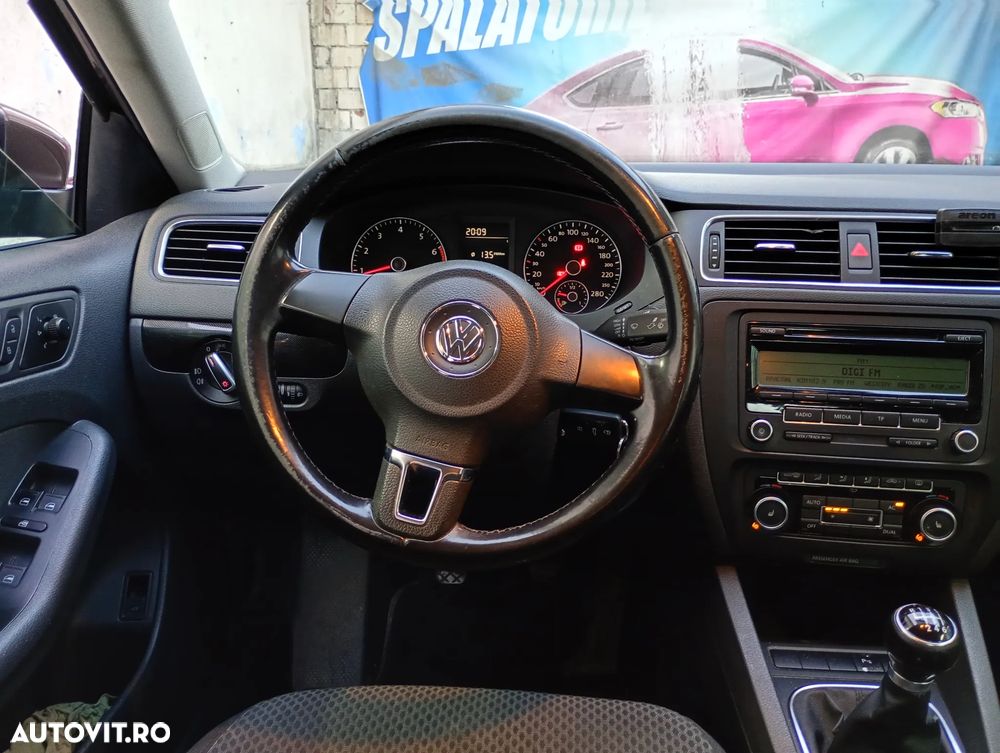 Volkswagen Jetta 1.2 TSI Comfortline - 6