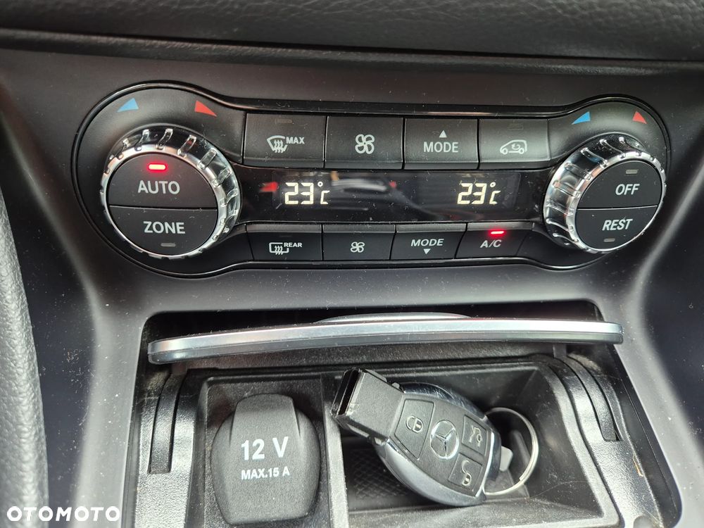 Mercedes-Benz CLA 180 7G-DCT AMG Line - 31