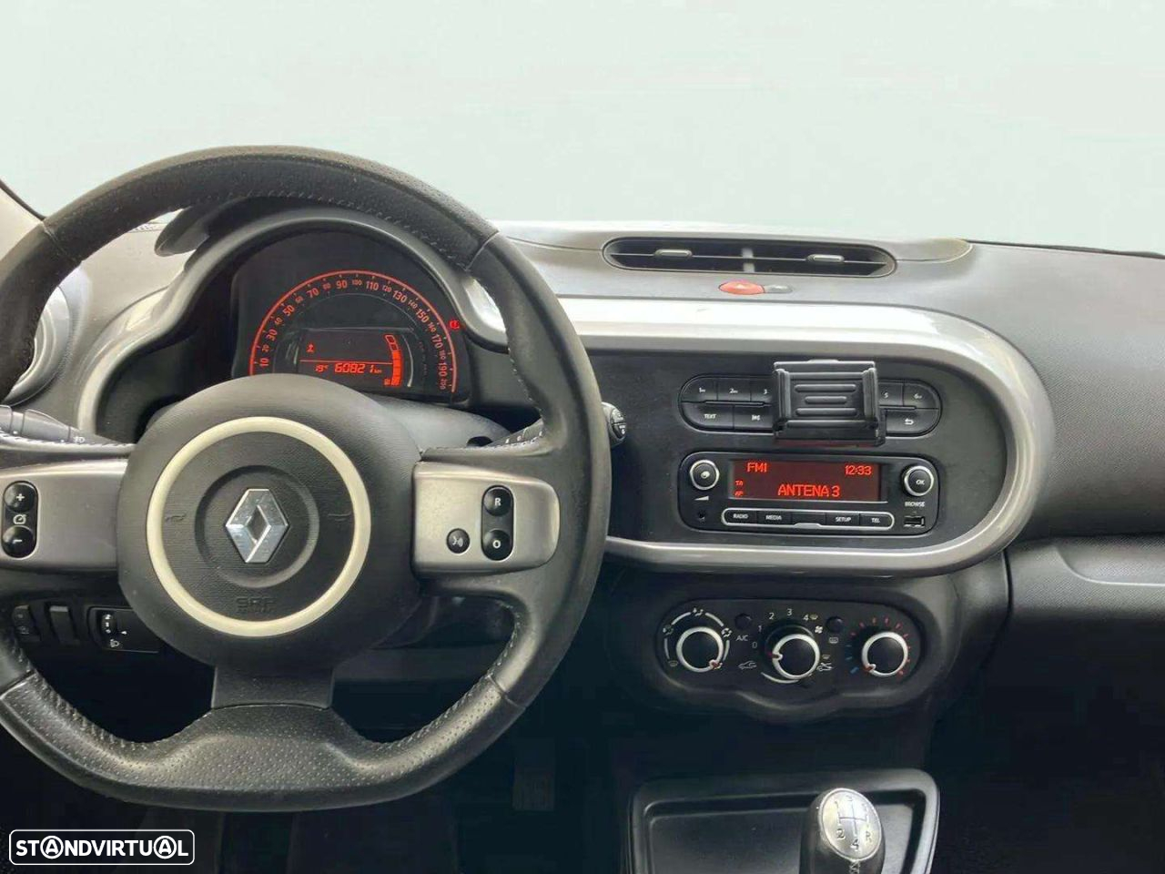 Renault Twingo 1.0 SCe Limited - 10