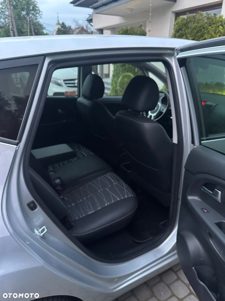 Kia Venga ver-1-6-business-line - 17