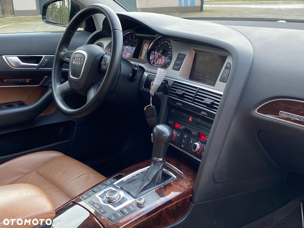 Audi A6 Limousine 3.2 FSI Quattro Tiptronic - 9