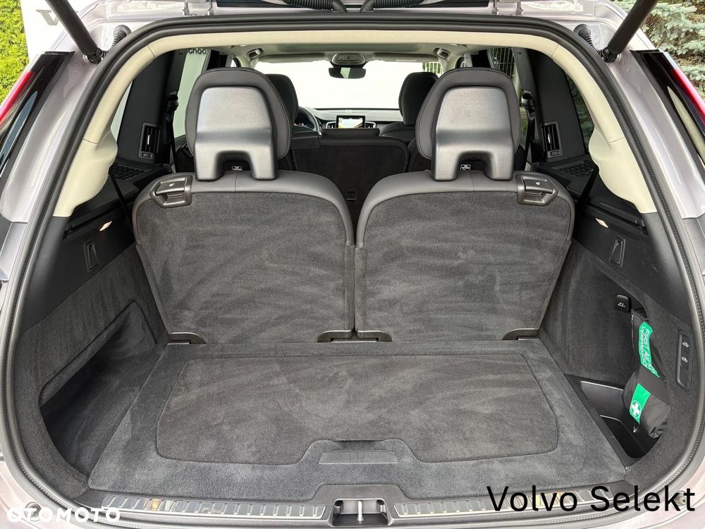 Volvo XC 90 - 12