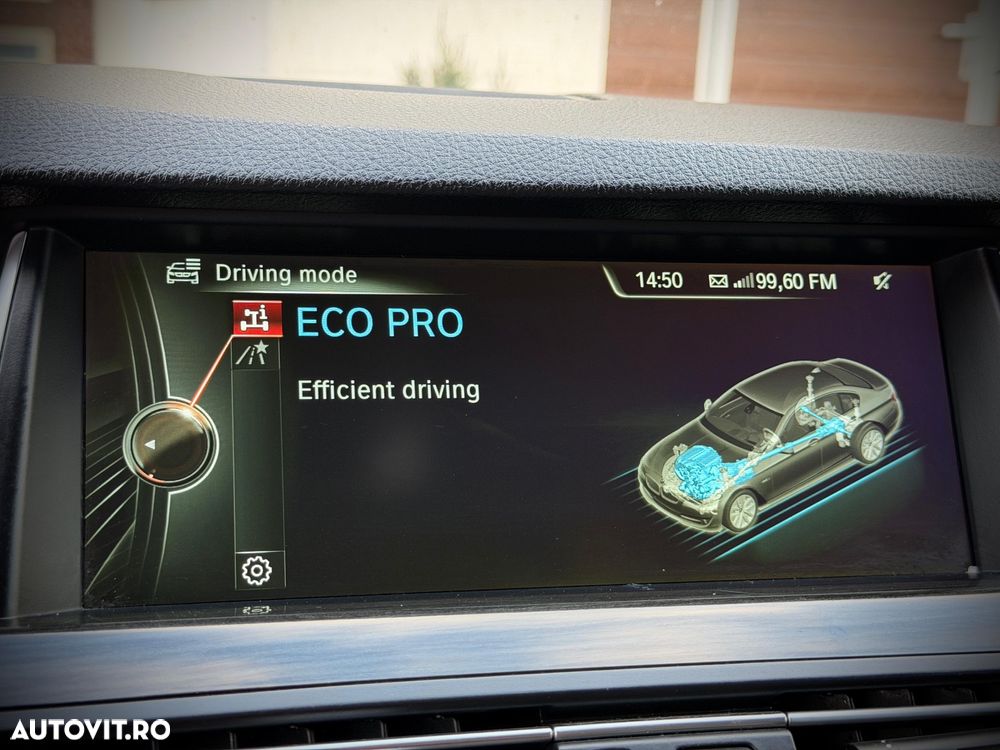 BMW Seria 5 520d Aut. Luxury Line - 28