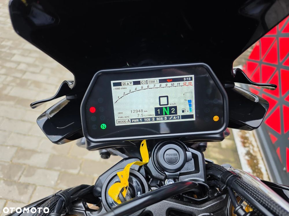 Yamaha MT - 19