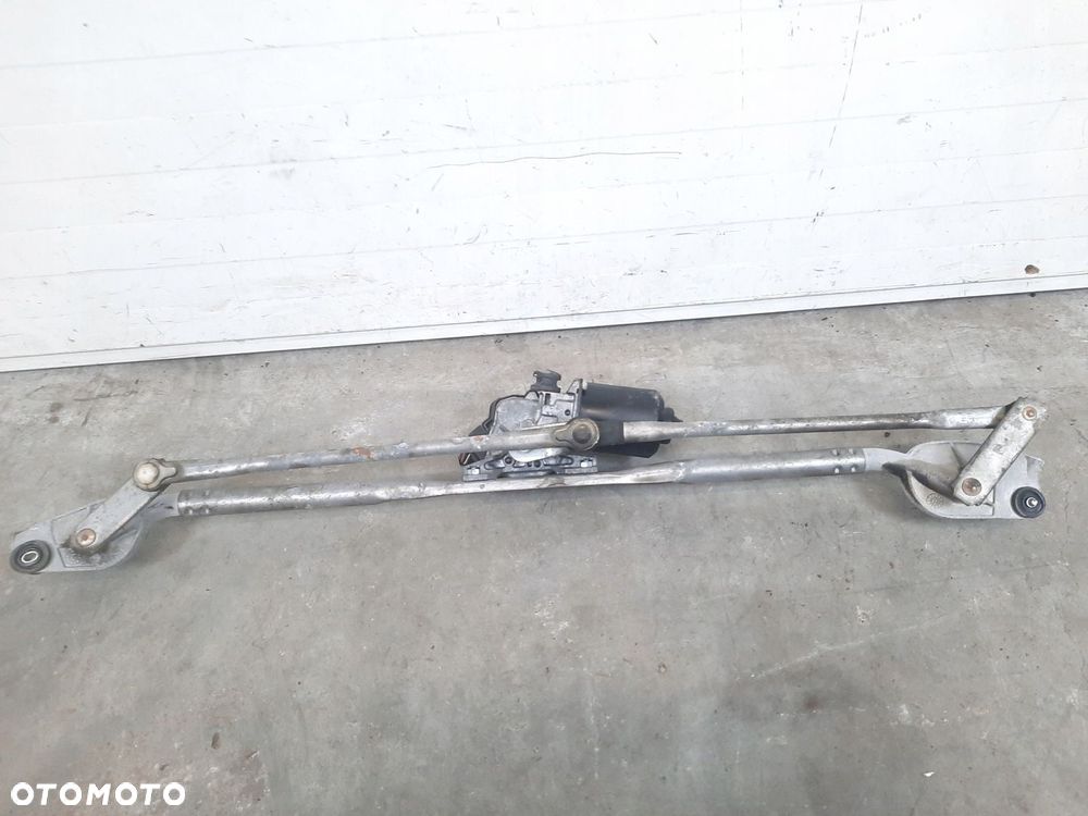 MECHANIZM WYCIERACZEK 300C DODGE CHARGER 05-10 - 2