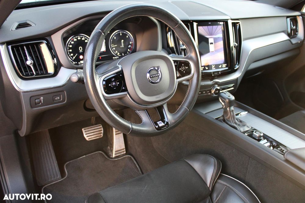 Volvo XC 60 D4 AWD Geartronic RDesign - 11