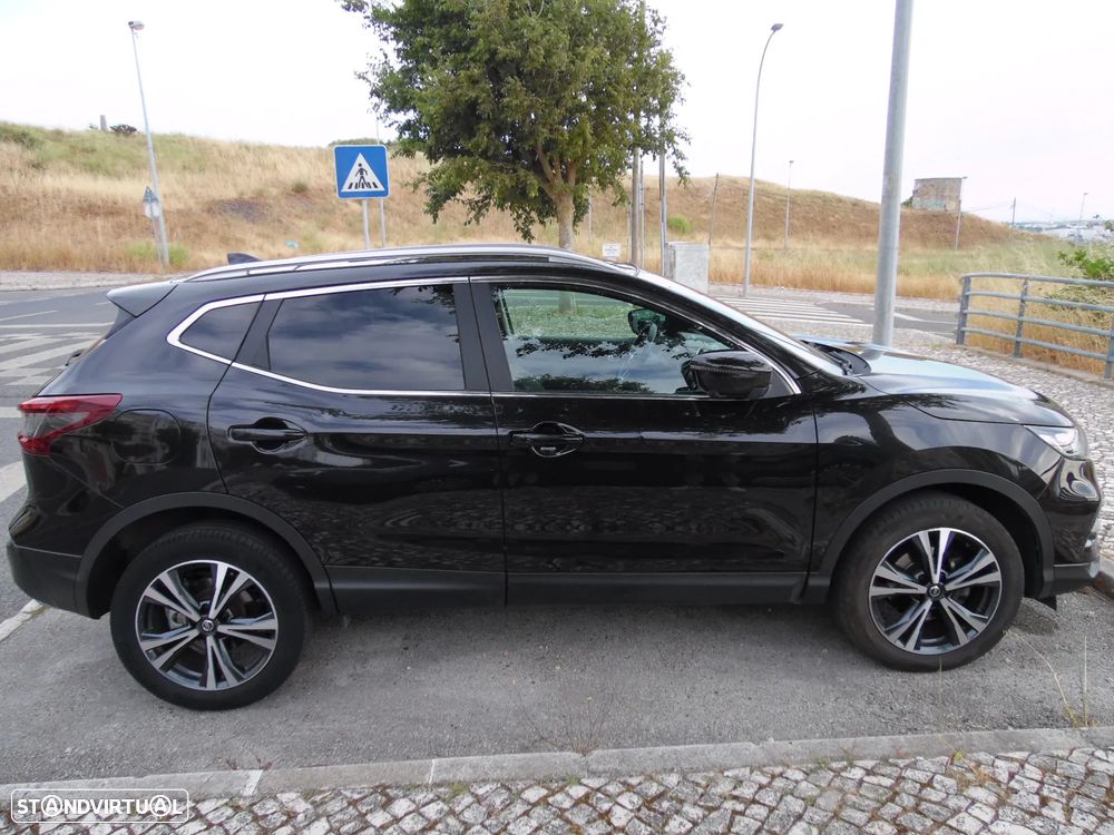 Nissan Qashqai 1.5 dCi N-Connecta J18 - 7
