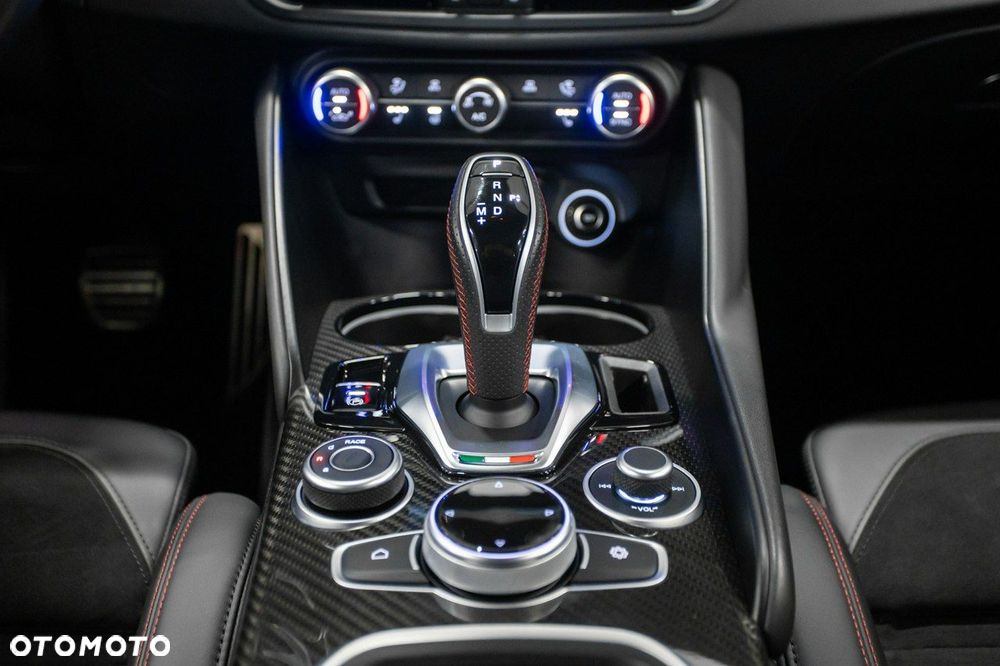 Alfa Romeo Giulia - 28