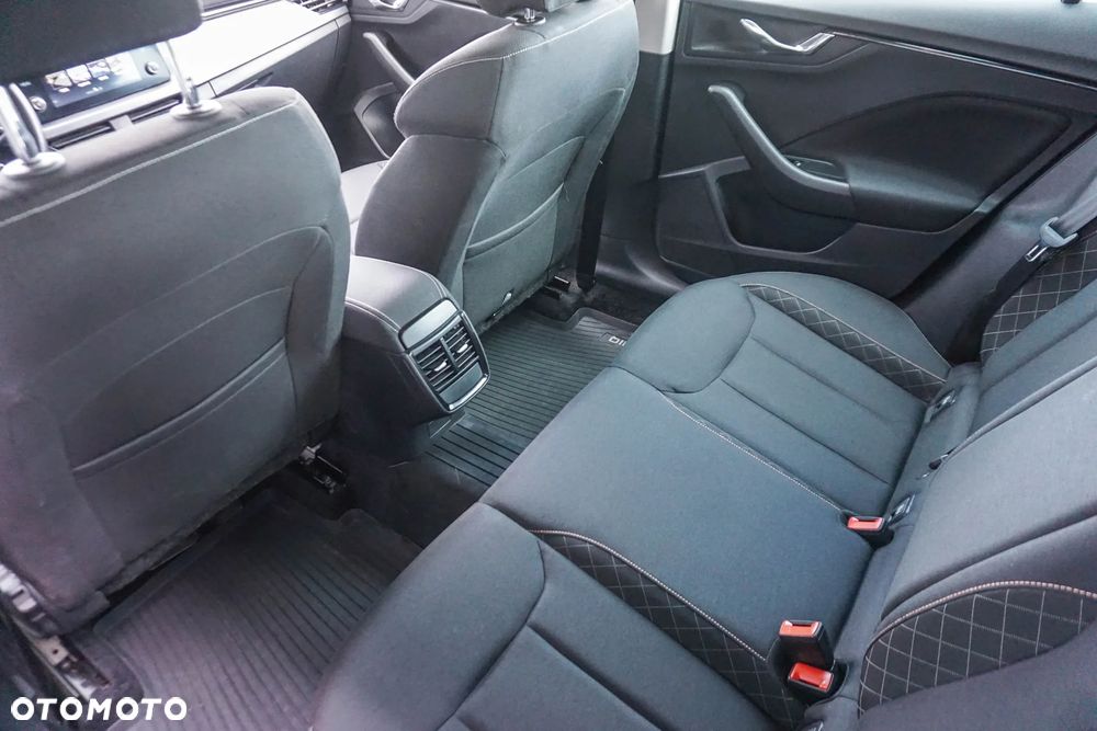 Skoda Kamiq 1.0 TSI Style - 28