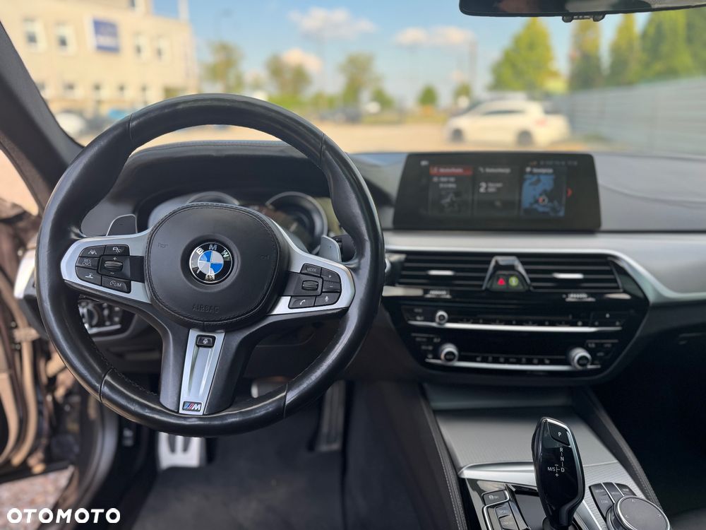 BMW Seria 5 530e iPerformance GPF M Sport sport - 10