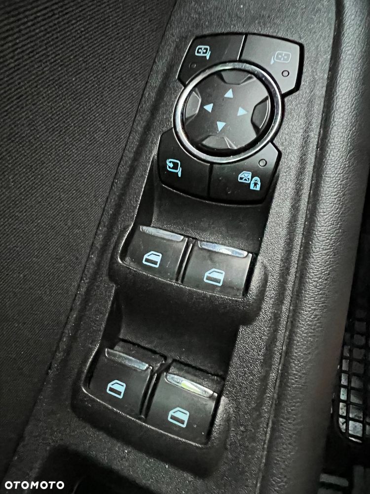 Ford S-Max 2.0 EcoBlue Titanium - 39