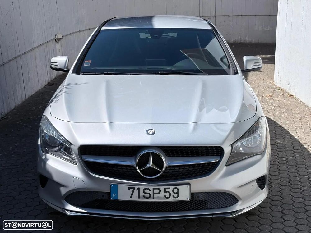 Mercedes-Benz CLA 180 d Shooting Brake Urban Aut. - 4