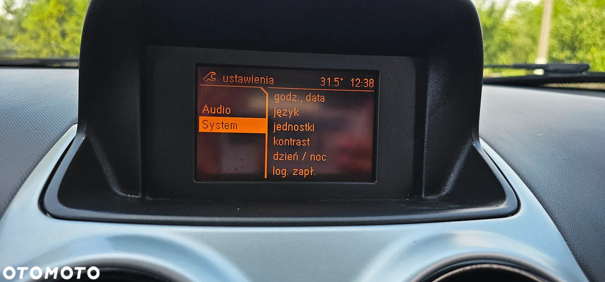Opel Corsa 1.4 16V 150 Jahre - 33