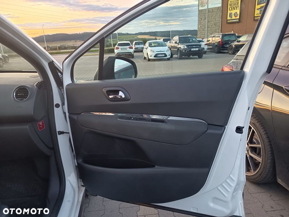 Peugeot 3008 e-HDi 115 ETG6 Stop&Start Active - 19