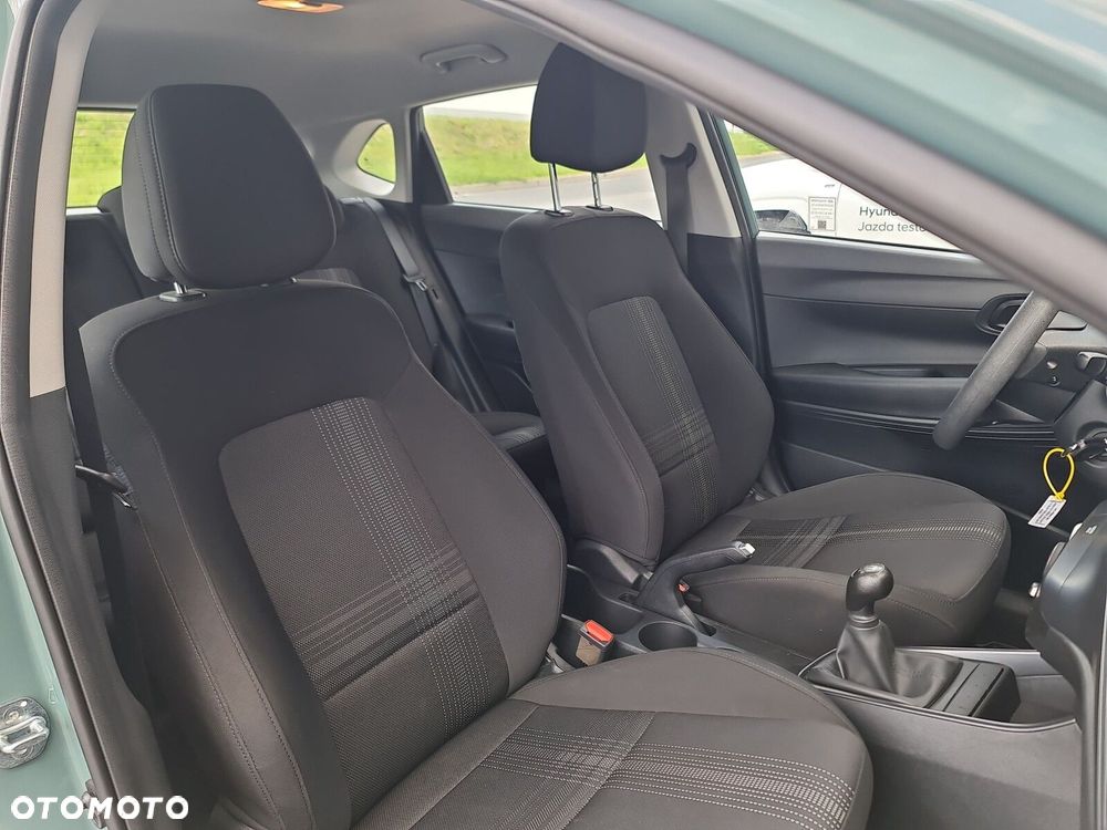 Hyundai i20 1.2 Pure - 24