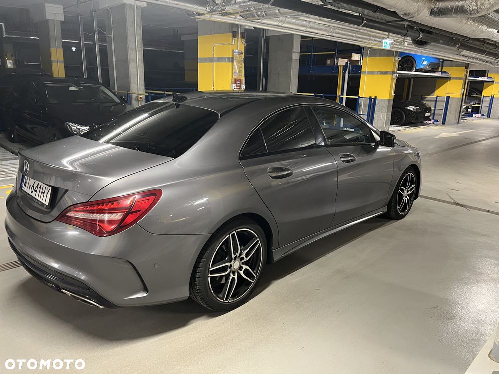 Mercedes-Benz CLA 220 4-Matic AMG Line - 5