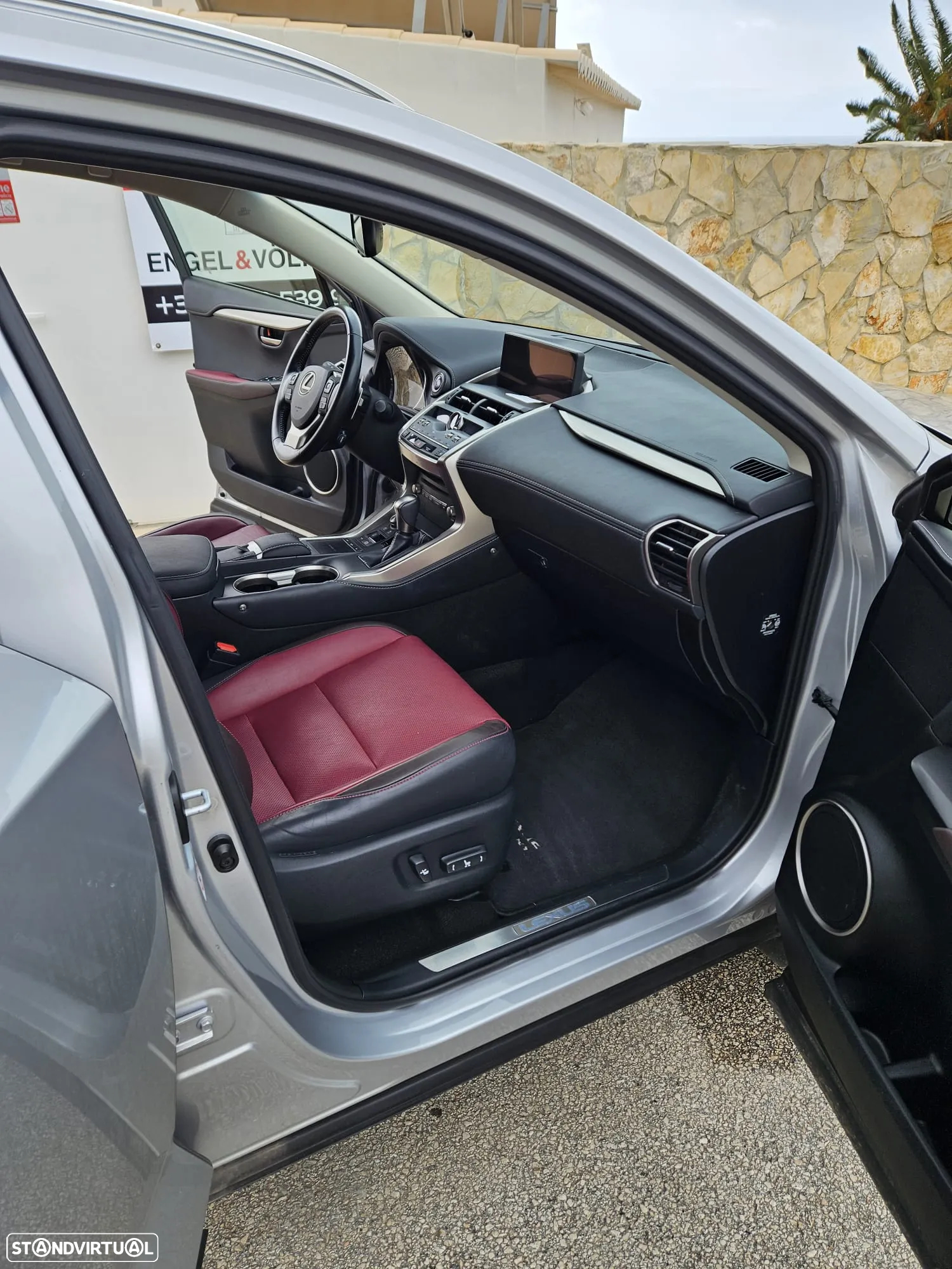 Lexus NX 300h Executive+ - 15